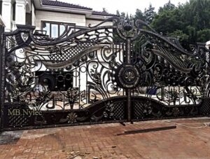 Sculptural wave-top gate