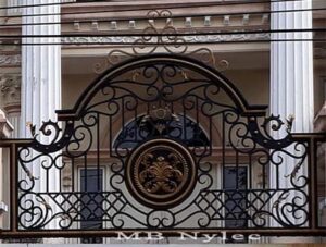 Elegant Fence with Oriental Touches