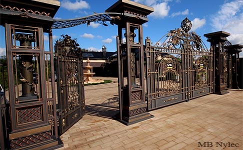 Exclusive gate sets