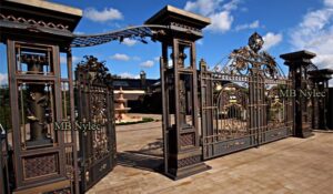Large Gate Set with Four Columns