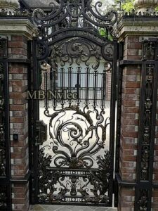 Baroque Palace Wicket