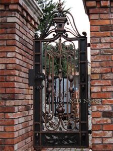 Traditional Forged Wicket