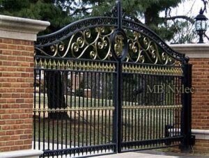 Massive elegant gate