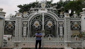 White Palace Gate Set
