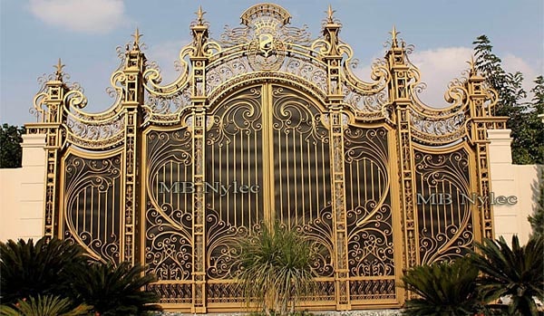 Palace gate set in the Rococo style