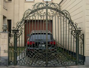 Arched blacksmith gate