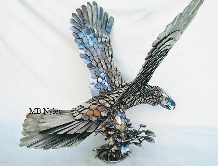 Eagle - sculpture made of stainless steel inox