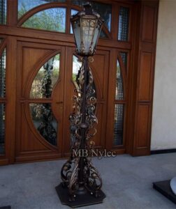 Elegant Garden Palace Lantern