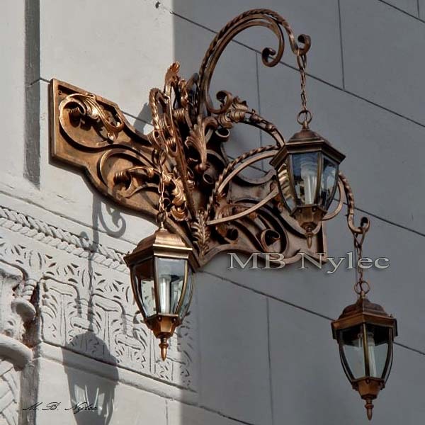 Forged 3-Arm Garden Wall Lamp