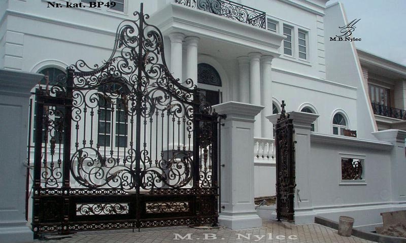 Baroque wrought iron gate 