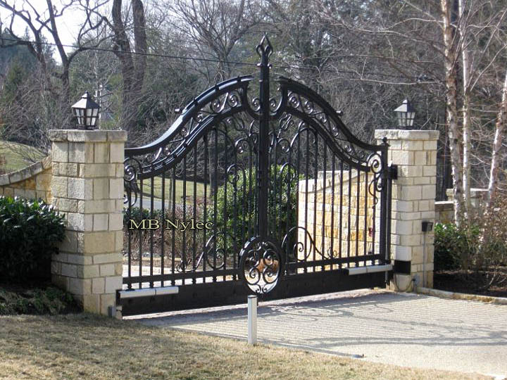 Forged gate to the residence