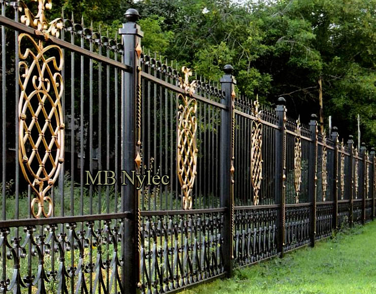 Forged fence for the residence