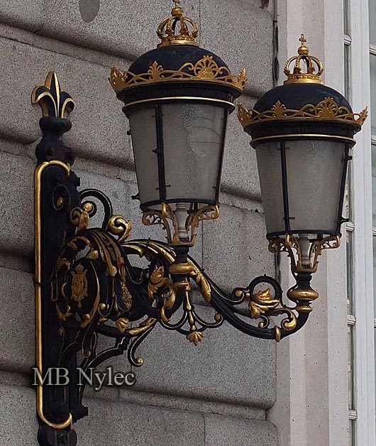 Palace wall lamp