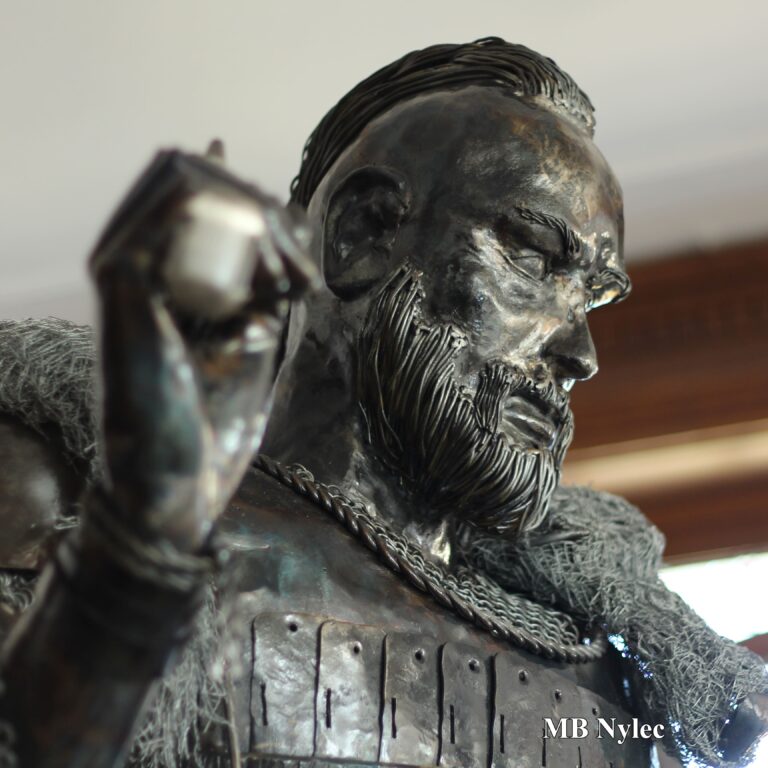 Ragnar Lodbrok - Enorm stålskulptur.