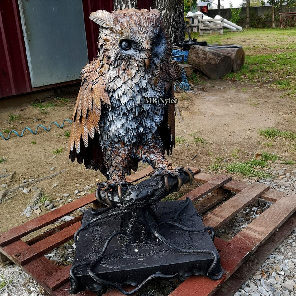 Owl-metal-sculpture