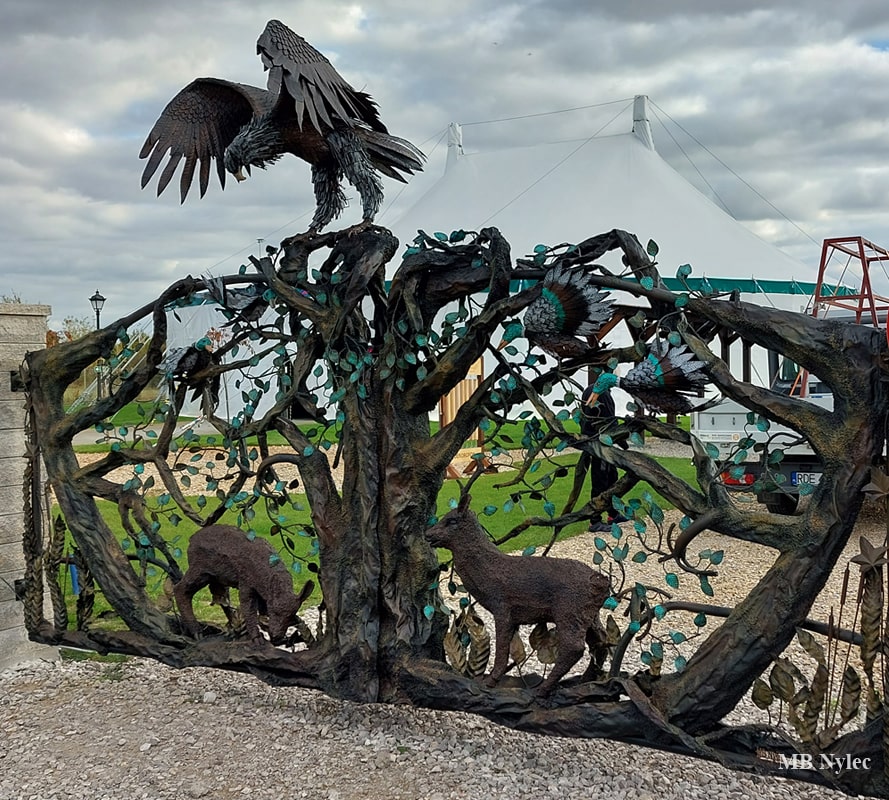 3D Entrance Gate with Eagle