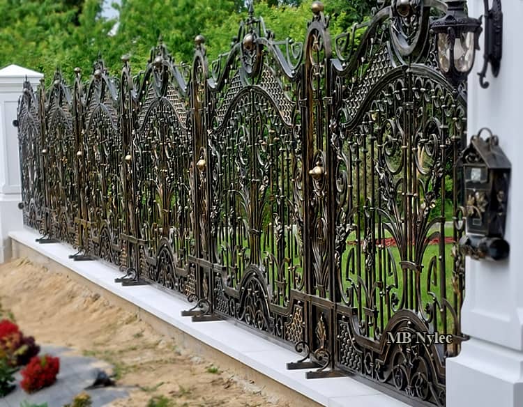 Continuous Forged Fence
