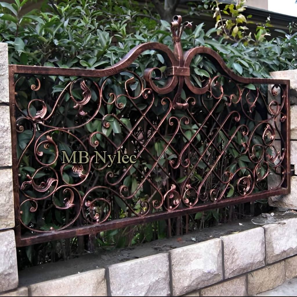 Elegant fence BP247 with diagonal lattice and copper scrolls