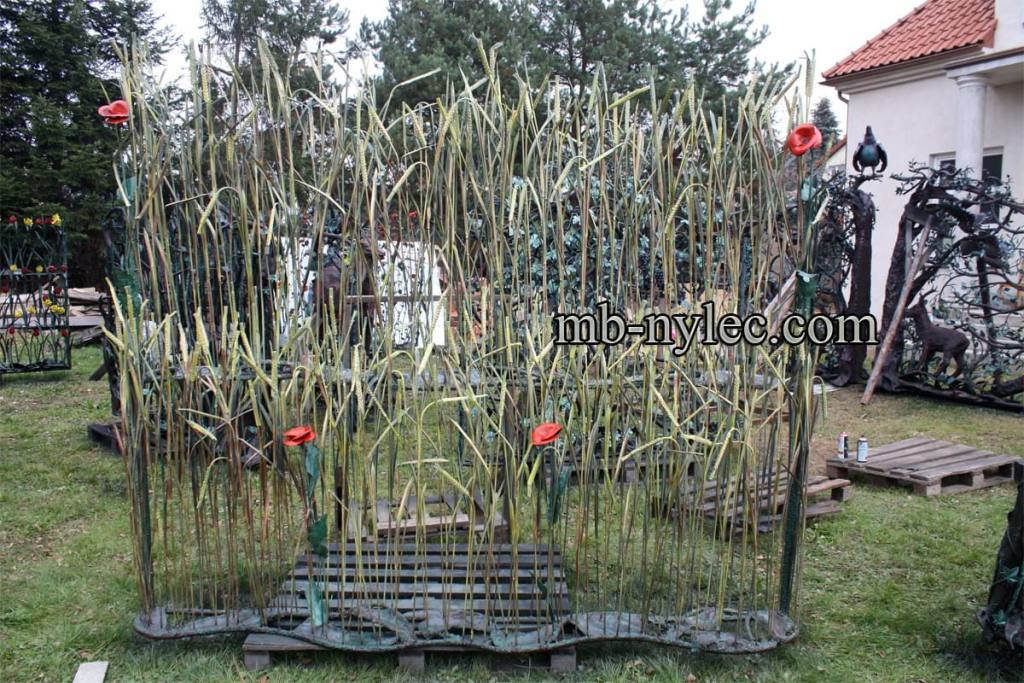 Forged fence span BM47 with tall stalks and ears of wheat before installation