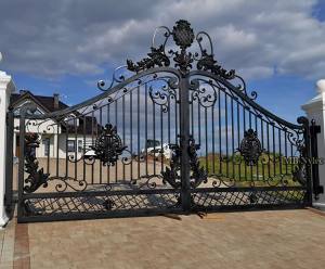 Massive Double Metal Gate