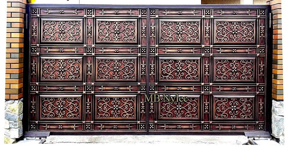 Panelled full forged gate BP152 in red-brown patina, the partner of wicket BP152F