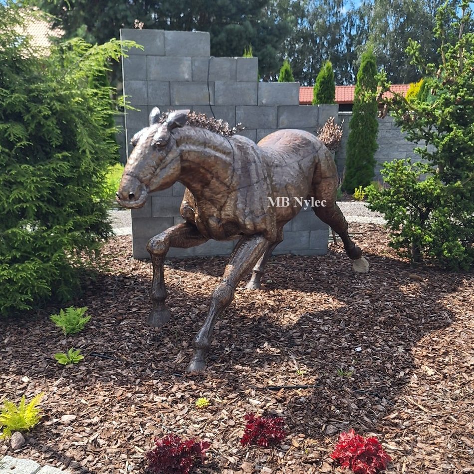 Running horse steel sculpture with a flying tail
