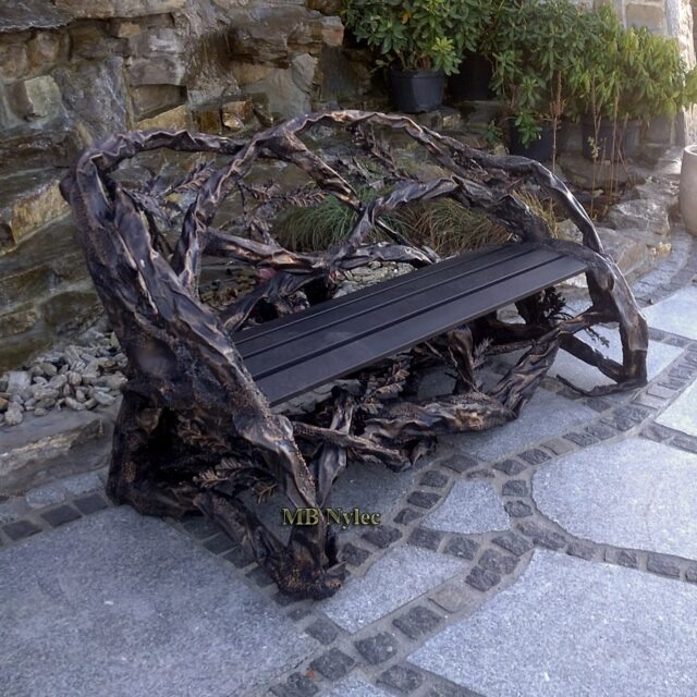 Bench forged in the form of a tree